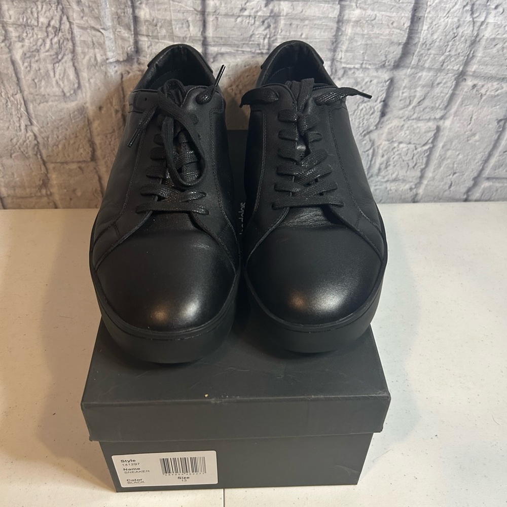 Casual black leather sneaker - Picture 3 of 3